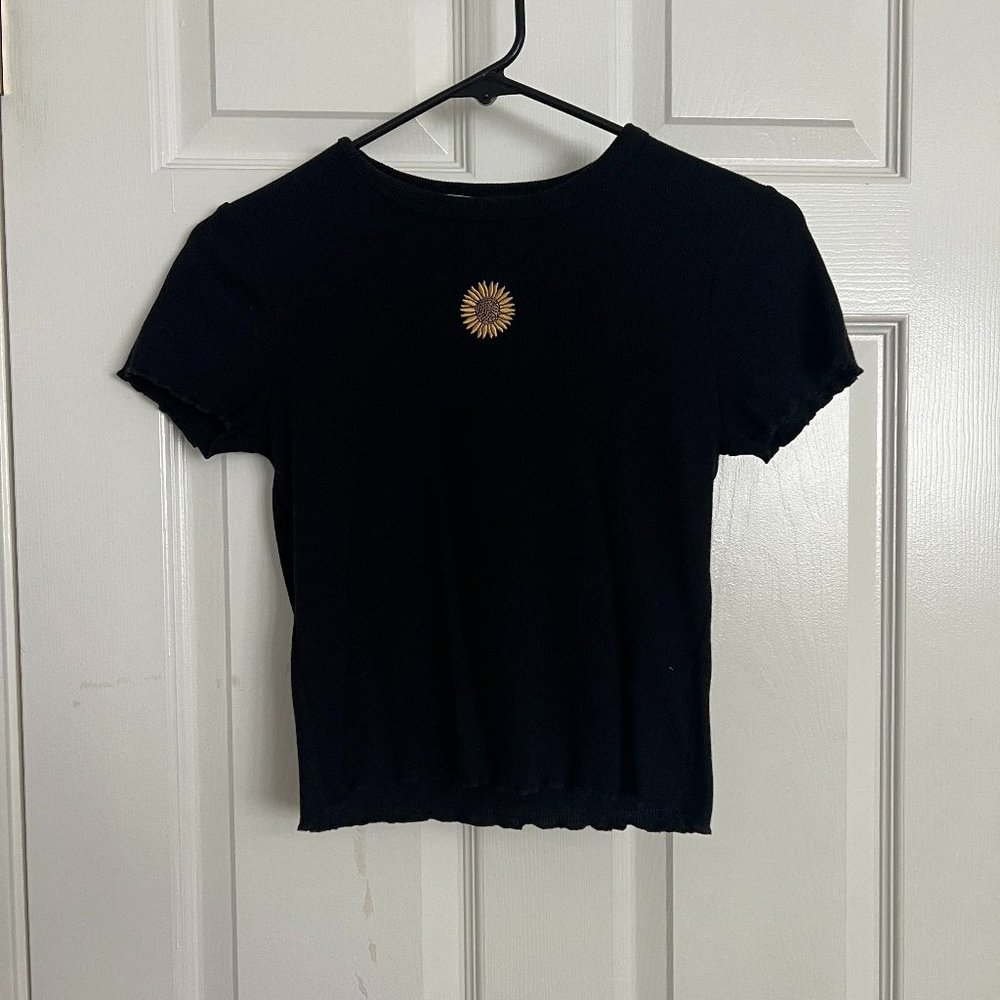 black sunflower tee - Picture 2 of 3